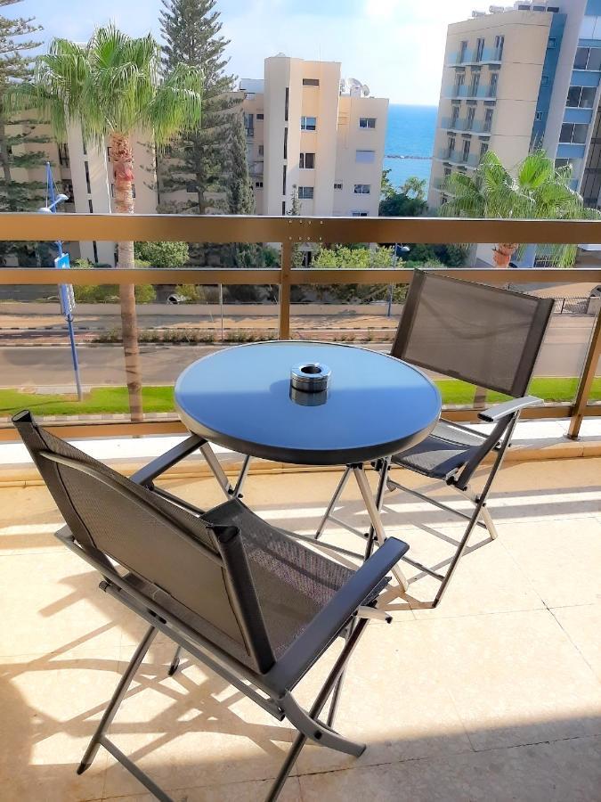 Apartamento Samson Sea Breeze, 3Bed Sleeps 6, Free Wifi Limassol Exterior foto
