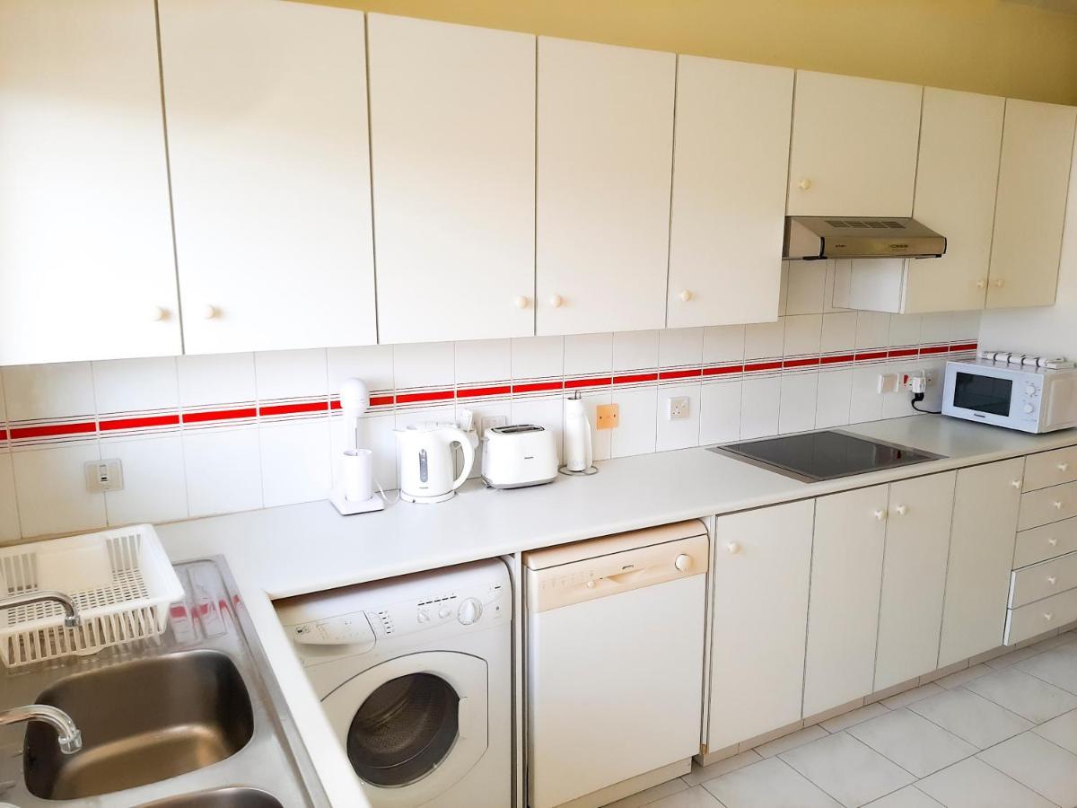 Apartamento Samson Sea Breeze, 3Bed Sleeps 6, Free Wifi Limassol Exterior foto